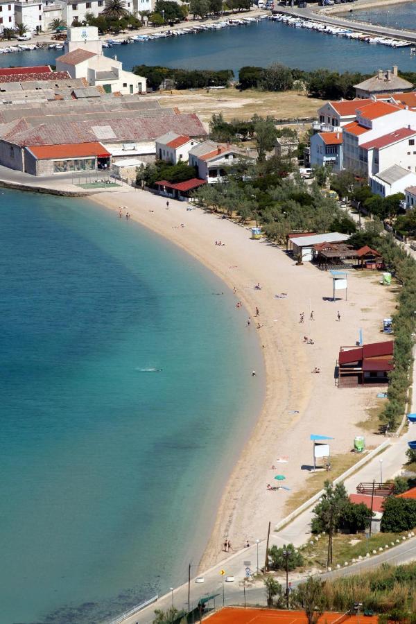 Seaside Apartments With A Swimming Pool Pag - 6412 帕格 外观 照片