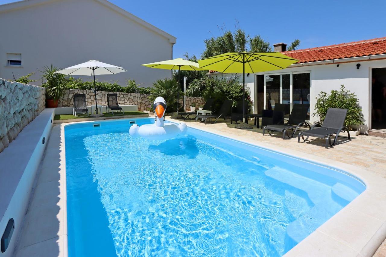 Seaside Apartments With A Swimming Pool Pag - 6412 帕格 外观 照片
